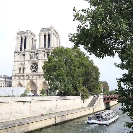 Charmant Notre Dame 2 Lejlighed